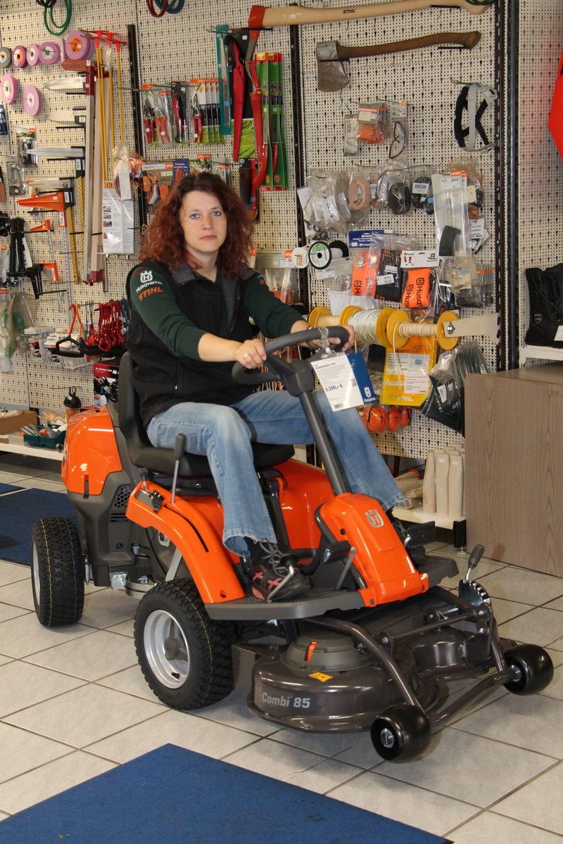 Aufsitzmäher beim Motorgeräte Center Buchberger